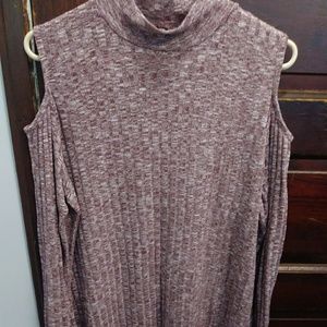 Maroon Heathered Cold Shoulder Top